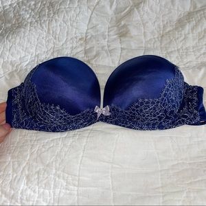 Victoria’s Secret Strapless bra